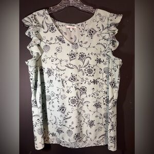 Maurice’s Women’s Flutter Sleeve Top. Size Large